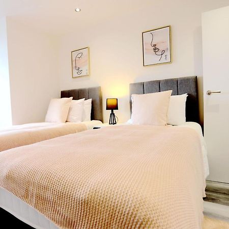 Birmingham Necairport Interchange Shortstay Homebase ภายนอก รูปภาพ