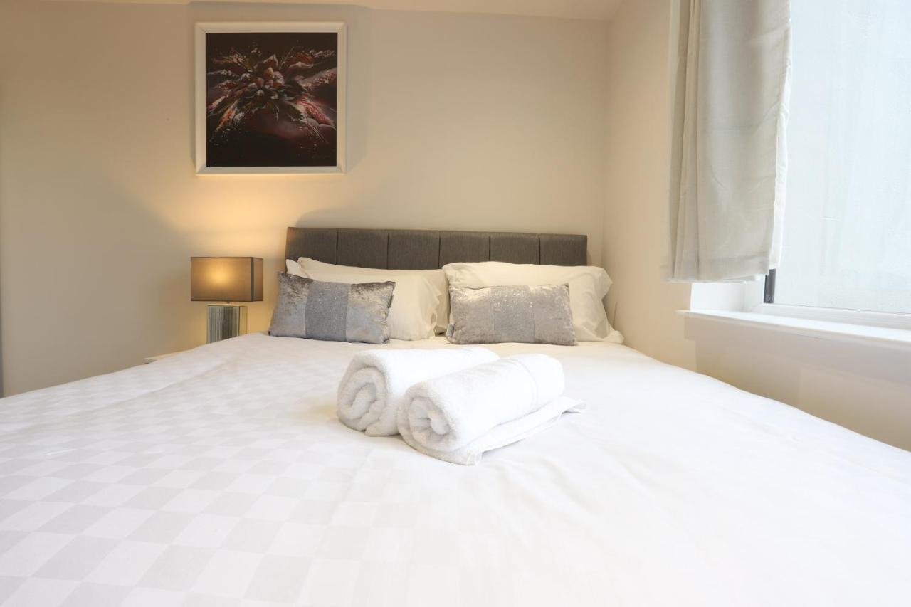 Birmingham Necairport Interchange Shortstay Homebase ภายนอก รูปภาพ