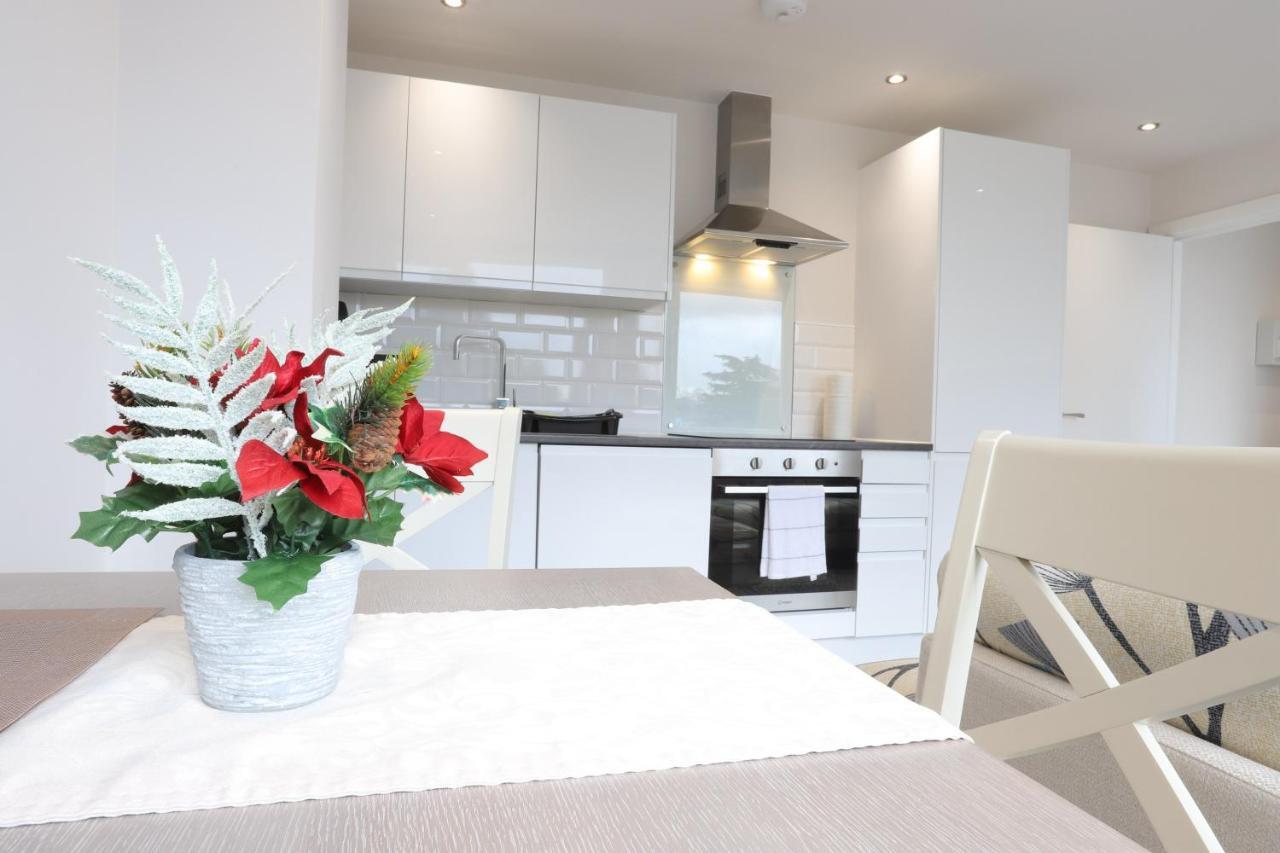 Birmingham Necairport Interchange Shortstay Homebase ภายนอก รูปภาพ