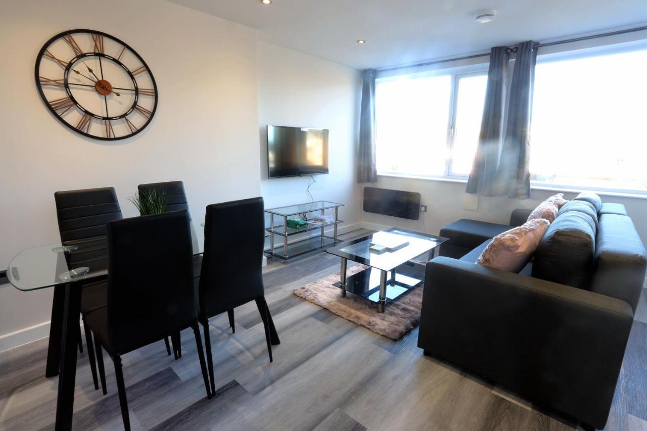 Birmingham Necairport Interchange Shortstay Homebase ภายนอก รูปภาพ